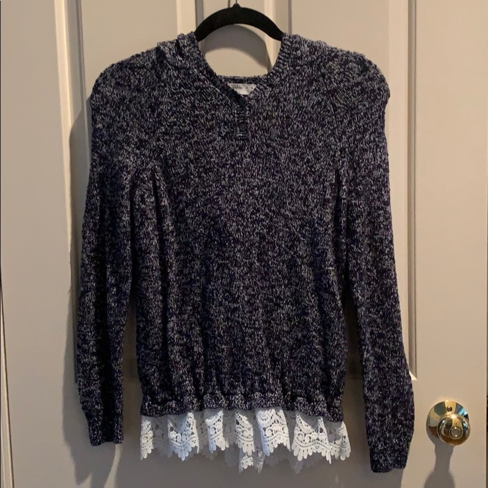 Long sleeve hooding knit sweater